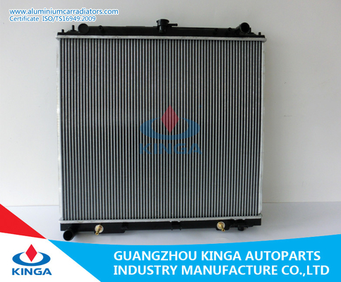 China Kundenspezifisches Nissan-Heizkörper Soem 21460 - EA215/EB80A Xtcrra/Frontler 6cyl '05-06 fournisseur