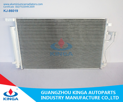 China Wechselstromauto-/-fahrzeugkondensator kondensatores 97606-2S500 Hyundais Kia Sportage (12-) Selbst fournisseur