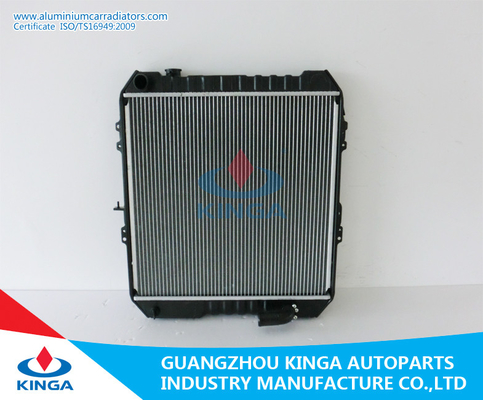 China Maschinenteil-Auto-Aluminiumheizkörper Toyota HILUX 2.4D16400 - M.Ü. fournisseur