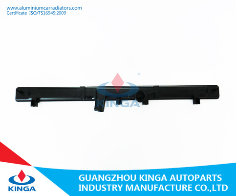 China Plastikbehälter des Selbstheizkörper-MR212455/MR281668 für Auto Mitsubishi Glant 1998 AN fournisseur