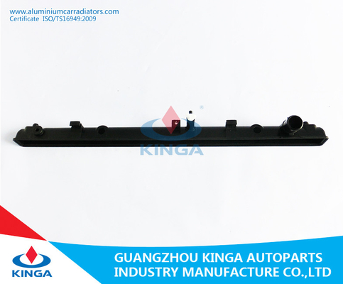 CHINA TOYOTA CAMRY 2003-2006 MCV30 am Heizkörper-Plastikbehälter/am Plastikwasserkastenersatz fournisseur