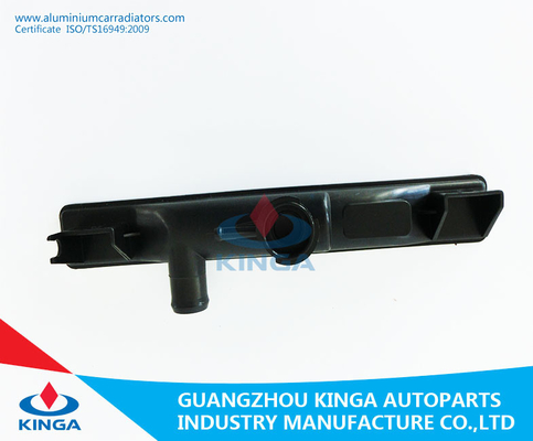 China Auto ersetzen bronzieren Heizkörper-Plastikbehälter für Suzuki schnelle 05 M.Ü. KJ-18032 fournisseur