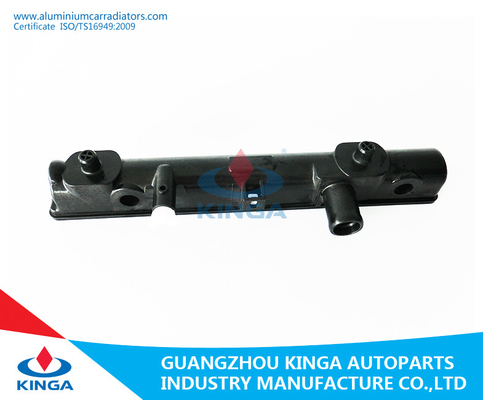 China OE: 17700-79C01 Suzuki Ignis 1.3/1.5 i'03-At Heizkörper-Unterseiten-Behälter im Plastik fournisseur