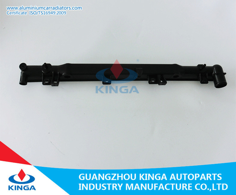 China Heizkörper-Plastikbehälter Soems 45119-SC020 für Subaru Forester'09- am Heizkörper fournisseur