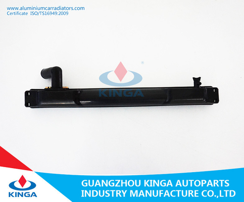 China Sekundärmarkt Mitsubishi Pajero V33'92-96 am Selbstplastik des Wasserkasten-MB660077 fournisseur