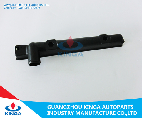 China LEGACY'90-91 BC5 AN Heizkörper-Plastikbehälter Soem 45199-AA180 Wasserkasten-Teile gelassen fournisseur