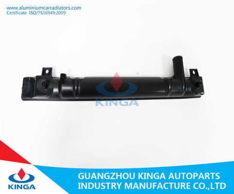 China Reparaturplastikheizkörper-Seitenbehälter 7*620MM Soems MB890955 für V46'93-98 AN fournisseur