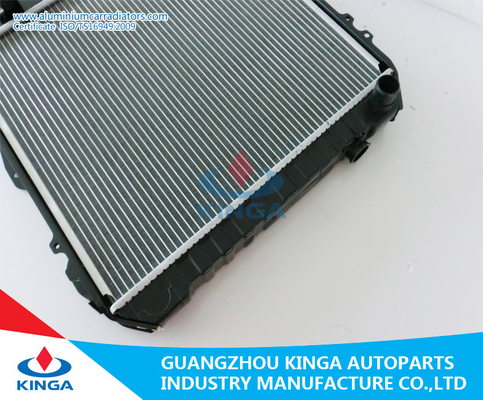 Maschinenteil-Auto-Aluminiumheizkörper Toyota HILUX 2.4D16400 - M.Ü. fournisseur