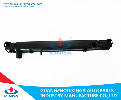 Kühlsystem-Heizkörper-Plastikbehälter für Toyota Landcruiser '93-98 FZJ80G AN fournisseur