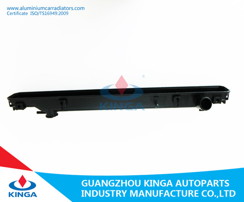 Kühlsystem-Heizkörper-Plastikbehälter für Toyota Landcruiser '93-98 FZJ80G AN fournisseur