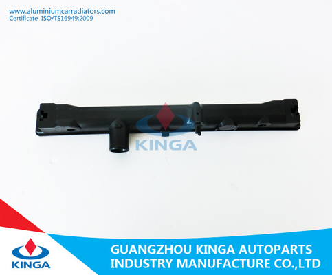 Hilux 4x4 „02&quot; unten Material der Ersatz-Wasserkasten-PA66 fournisseur