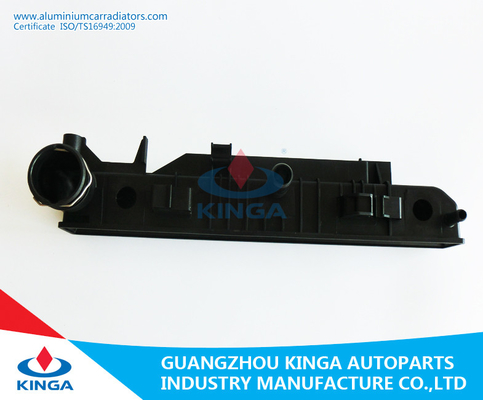 behälter-Reparatur-Mercedes-Sprinter 06 des Heizkörper-9065000302/0402/68013630AA Plastikan fournisseur