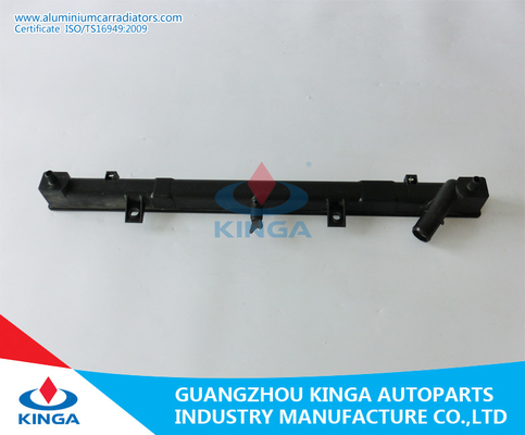 Selbst-Mazda 6 Plastikbehälter-Unterseite 47*758mm des Heizkörper-2010 2.5MT fournisseur