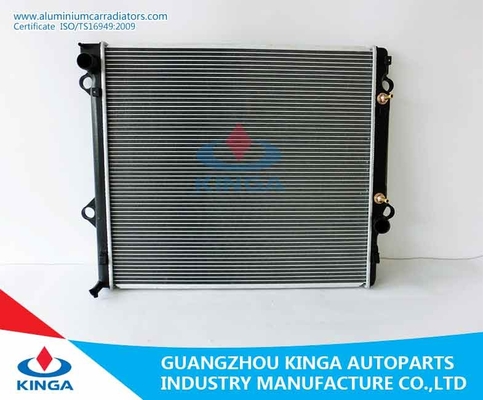 Auto-Wasser-Tenderlokomotive-Maschinenteil-Automobilheizkörper-Toyota KZJ120 1KZT Soem 16400 67310 fournisseur