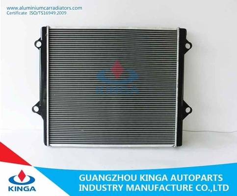 Auto-Wasser-Tenderlokomotive-Maschinenteil-Automobilheizkörper-Toyota KZJ120 1KZT Soem 16400 67310 fournisseur