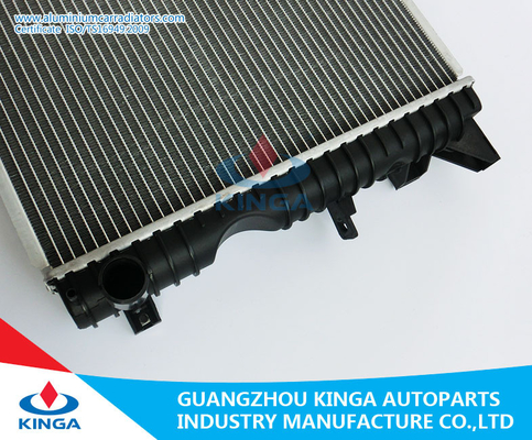 Aluminiumauto-Heizkörper für TD '98-MT Soem PCC001020 LAND ROVER-VERTEIDIGER-2,5 fournisseur