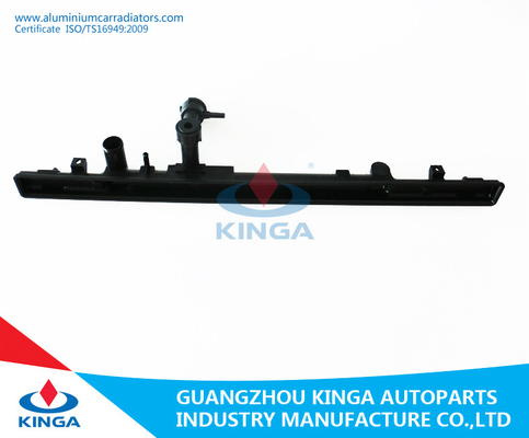 MAZDA 6 4CYL '03-04 AN Heizkörper-Plastikbehälter Soem L332-15-200E oben fournisseur