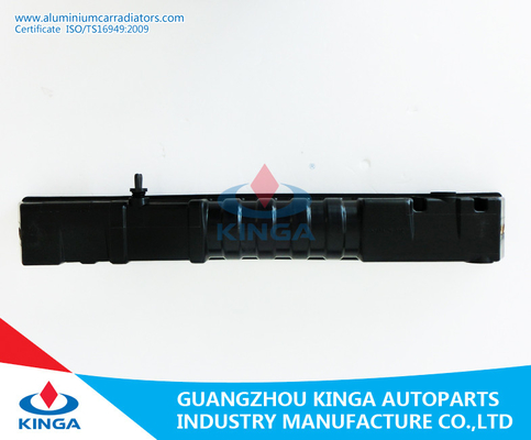 Stabiler Heizkörper-Plastikbehälter Toyota Hiace 1988 1989 Heizkörper-Kühlmittel-Behälter 2Y 3Y 4Y fournisseur