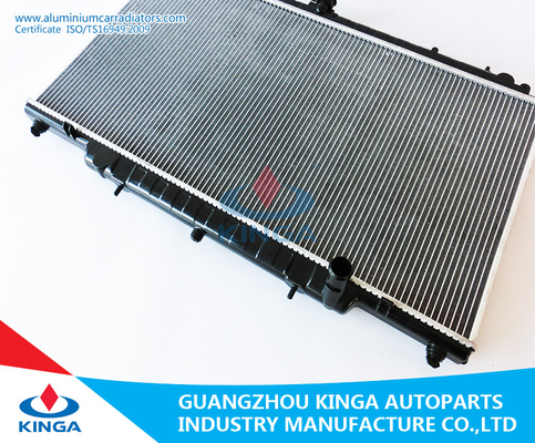 Kühlsystem-Industrie-Aluminiumauto-Heizkörper für Nissan SAFARI'97-99 WGY61 M.Ü. 21410-VB000 fournisseur