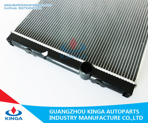MC127001-/ME291794-Mitsubishi Aluminiumheizkörper von M.Ü. Canter'93-96 fournisseur