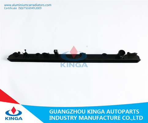 48*736mm Heizkörper-Plastikbehälter für Toyota AVALON 2000-2004 AN fournisseur