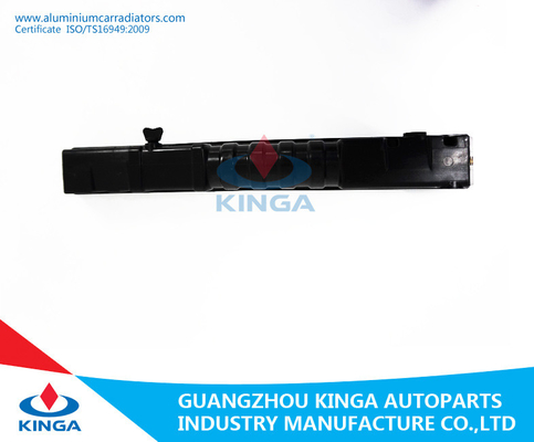 Plastikauto-Wasserkasten für Heizkörper-Endenbehälter Toyotas Hiace'88-89 2Y/3Y/4Y fournisseur
