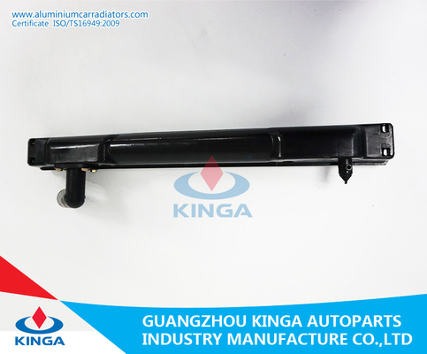 L047/PICKUP L200'86-91 AN Heizkörper-Plastikbehälter Soem-UNTERSEITE Behälter 62×599mm fournisseur