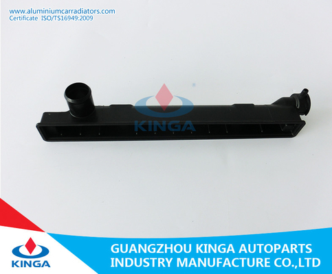 47*416MM Heizkörper-Plastikbehälter Soem-45199-AC250 für SUBARU LEGACY/LIBERTY BF5 AN fournisseur