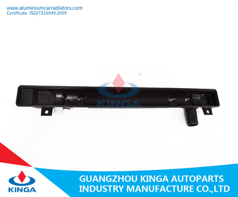 Ersatz-Heizkörper-Plastikbehälter/Plastikautowasserkasten für M.Ü. V46'93-98 fournisseur