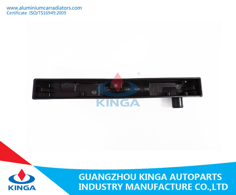 Automobilteil-Plastikwasserkasten von Toyota Hiace ‚88-89 2Y/3Y/4Y Mt für Ersatz fournisseur