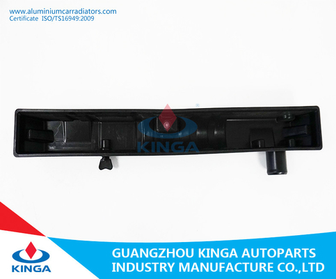 Heizkörper-Enden-Behälter/Heizkörper-Plastikbehälter von Heizkörper Toyotas Hiace'88-89 2Y/3Y/4Y Mt fournisseur